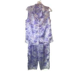 ENCHANTING Women's size small (4-6) Purple Floral 2 piece silky feel Pajama Set